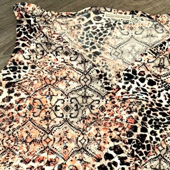 Dana Buchman Womens XL Sleeveless Animal Print Wrap Blouse Polyester - Picture 3 of 7
